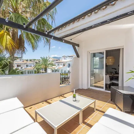 아파트 Naranjos Beautiful 1 Bedroom Penthouse