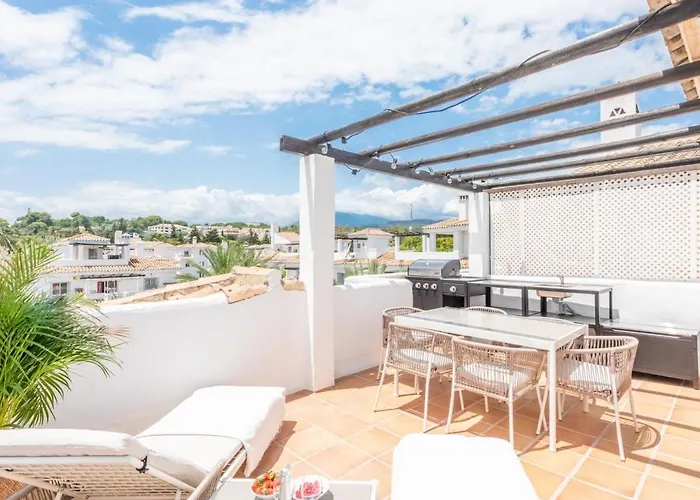 Naranjos Beautiful 1 Bedroom Penthouse Марбелья