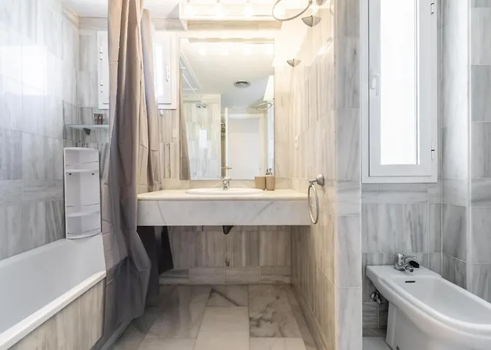 Апартаменты Naranjos Beautiful 1 Bedroom Penthouse