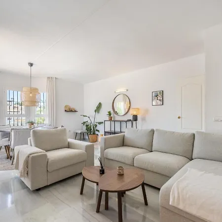 Naranjos Beautiful 1 Bedroom Penthouse Appartement