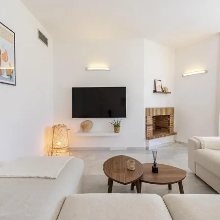 Naranjos Beautiful 1 Bedroom Penthouse Marbella