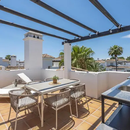 Naranjos Beautiful 1 Bedroom Penthouse * Marbella