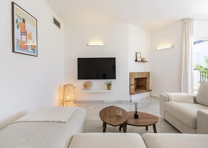 Naranjos Beautiful 1 Bedroom Penthouse Marbella