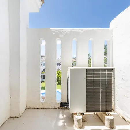 Naranjos Beautiful 1 Bedroom Penthouse Apartment *